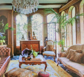 Royal Worthy Luxury Estate The Crown Filming Set